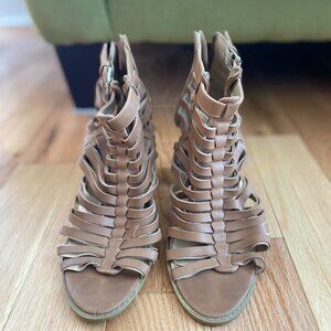 Report Strappy Heels